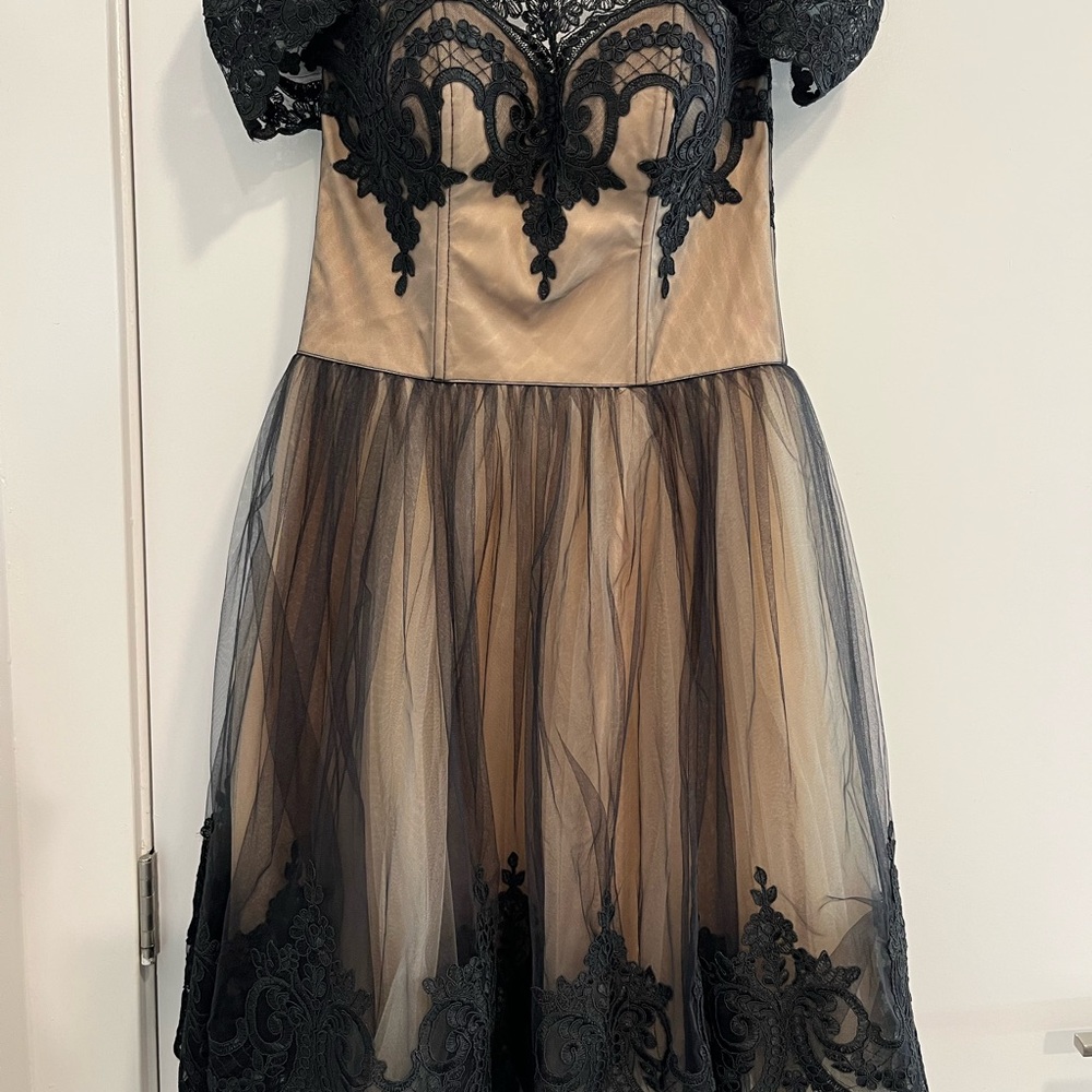 Chotronette Praline & Caramel Dress